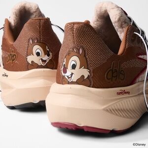 Run Disney 🔥- Brooks Ghost 17 Chip 'N Dale - Mens 10.5